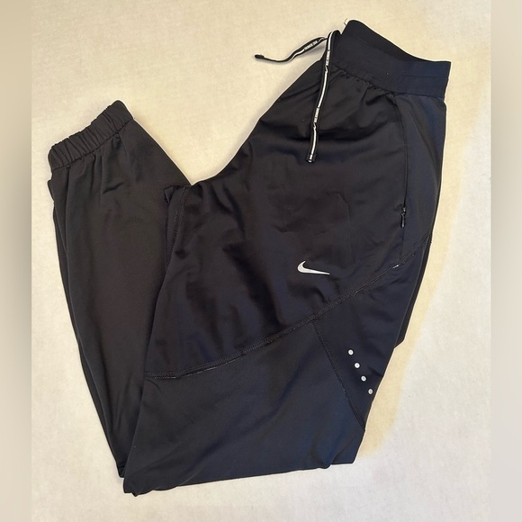Nike women’s DriFit shield running jogger pants w/zip pockets & ankles Sz-XS X4 - Picture 2 of 12